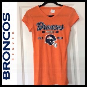 NWT NFL Denver Broncos Fitted Tee